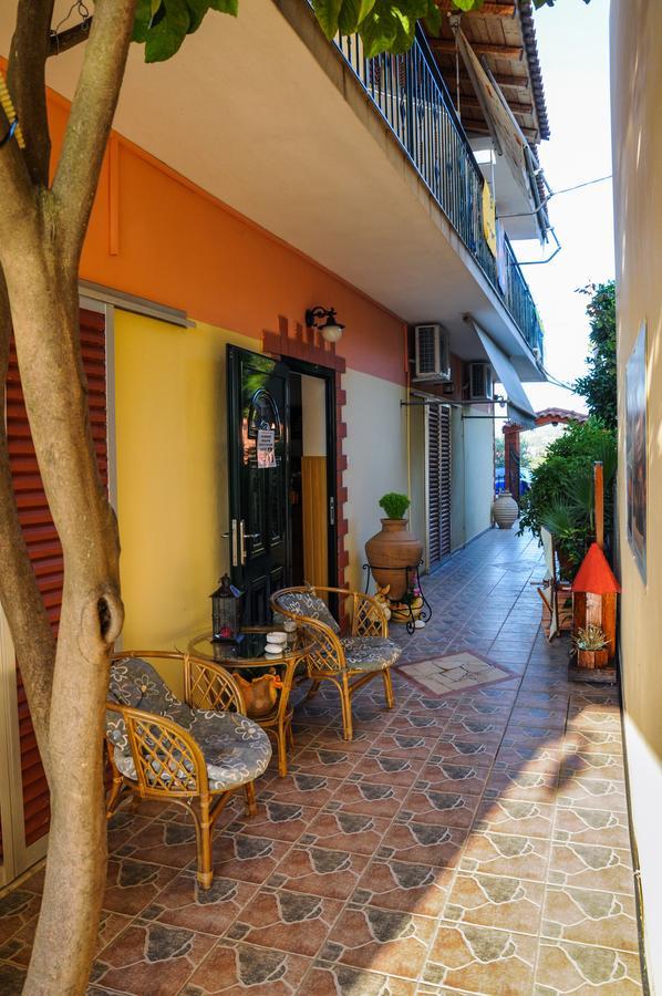 Nefeli Rooms Pefki  Dış mekan fotoğraf