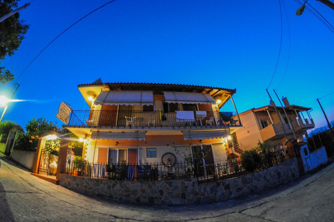 Nefeli Rooms Pefki  Dış mekan fotoğraf