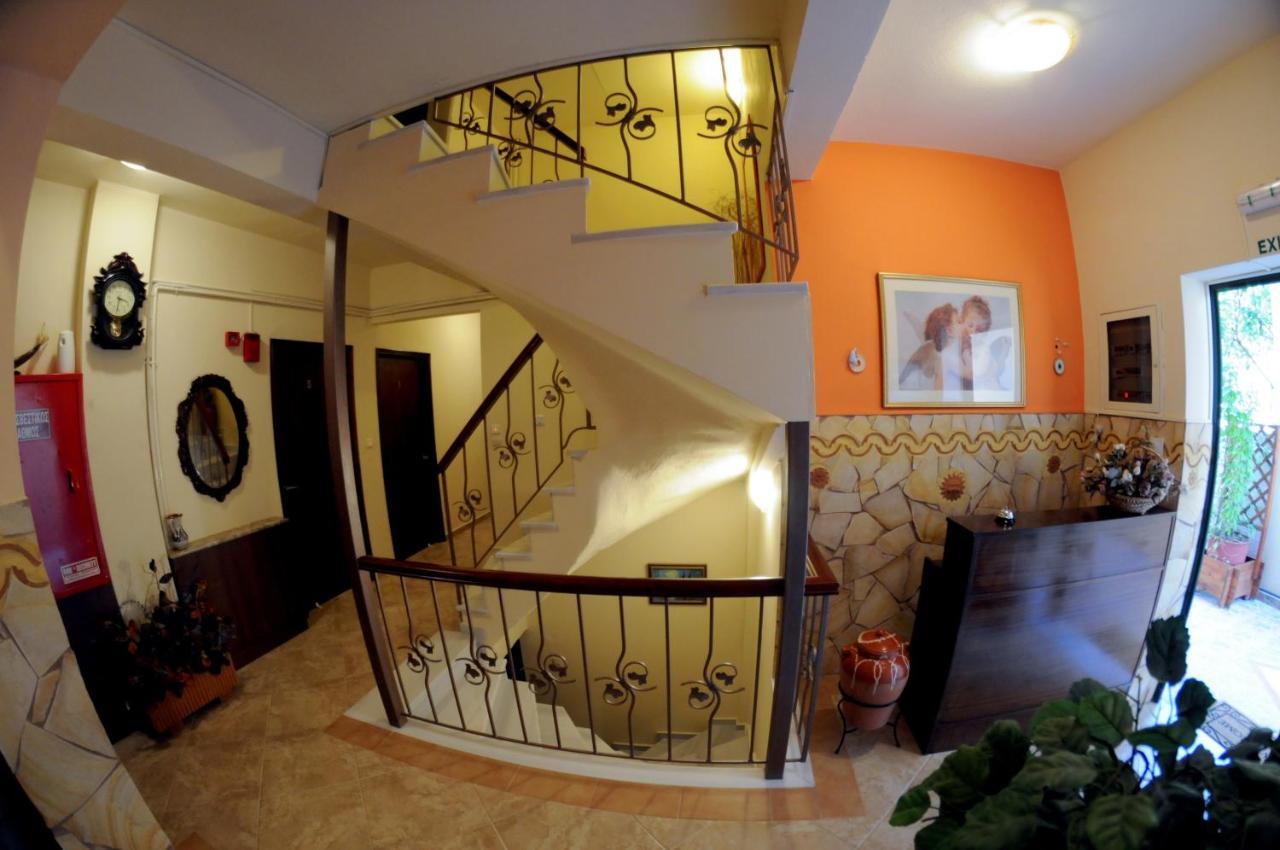 Nefeli Rooms Pefki  Dış mekan fotoğraf
